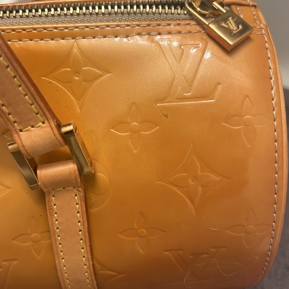 Louis Vuitton yellow monogram vernis in excellent used condition - Picture 9 of 9
